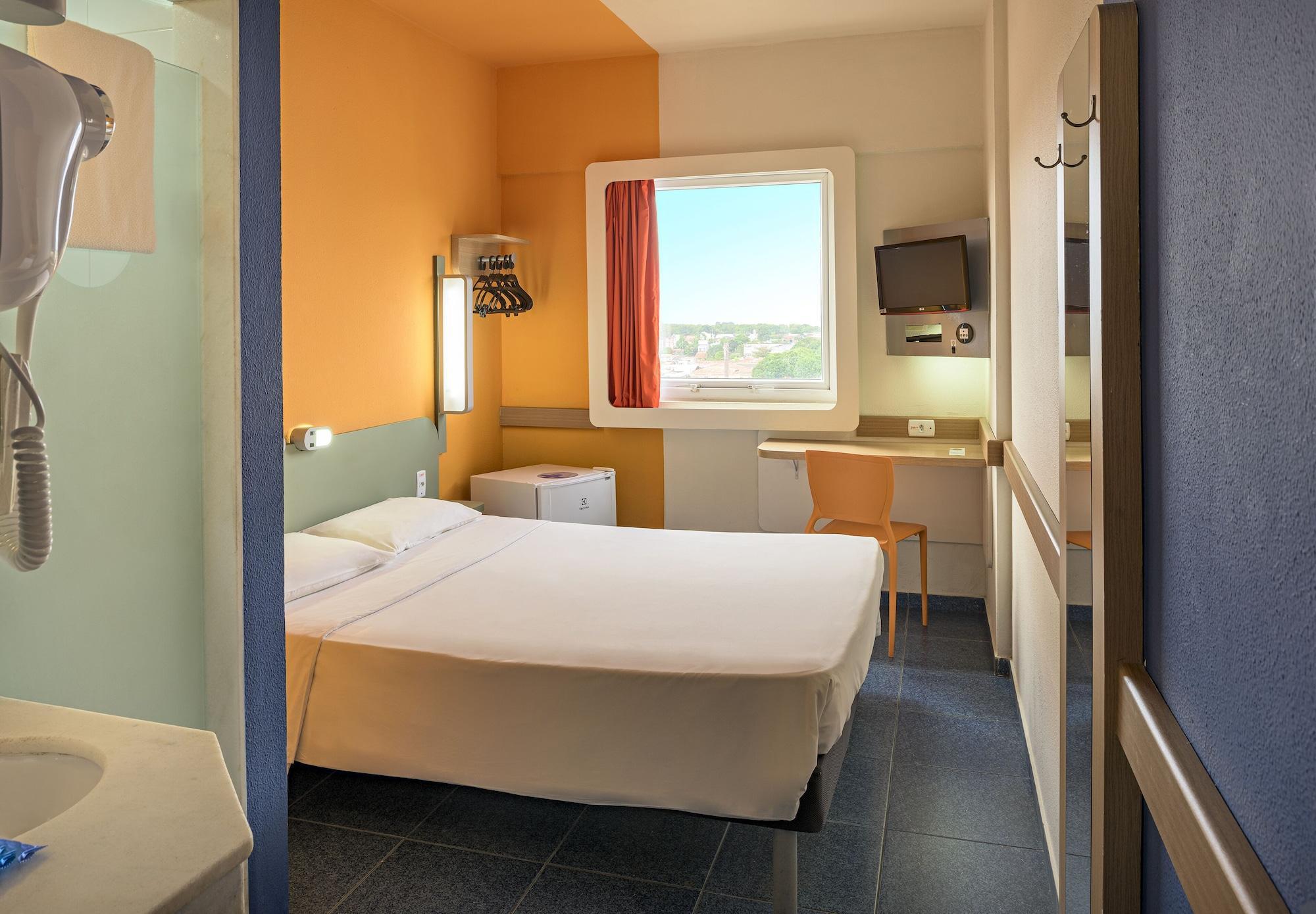 Ibis Budget Belem Экстерьер фото