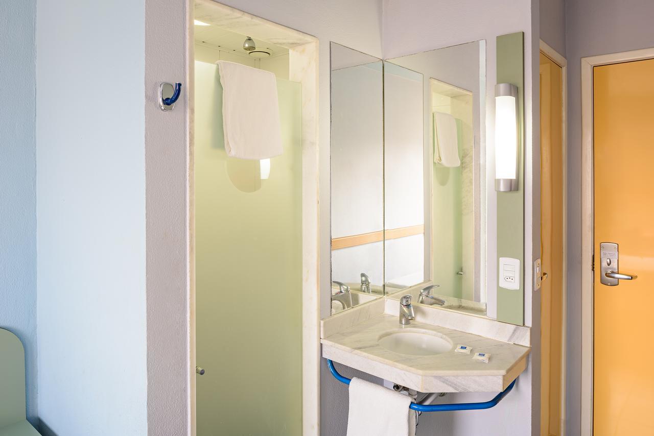 Ibis Budget Belem Экстерьер фото